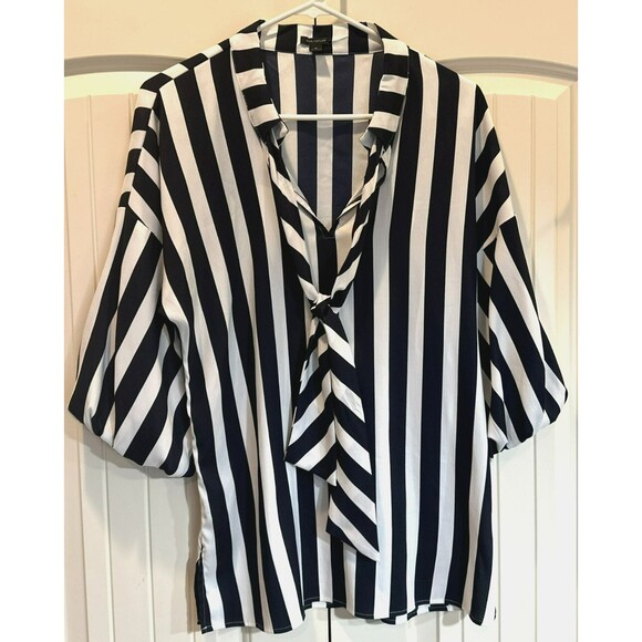 Ann Taylor Black and White Striped Tunic Blouse Women's Size ST - Picture 1 of 5
